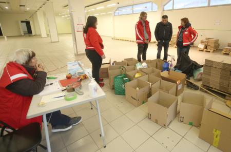 Akcija zbiranja materiala za Ukrajino 16 FOTO LJUBO VUKELIČ